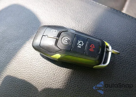 2017 Ford Explorer Xlt z USA, uszkodzony, nr VIN 1FM5K8D86HGD05807